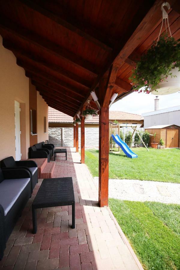 Apartmany Dimitra Štúrovo Exterior foto