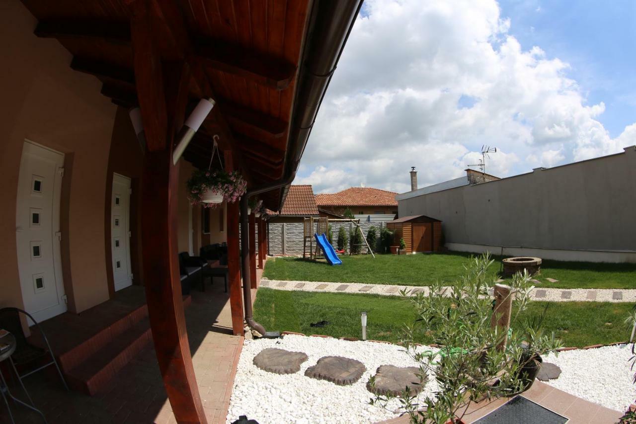 Apartmany Dimitra Štúrovo Exterior foto